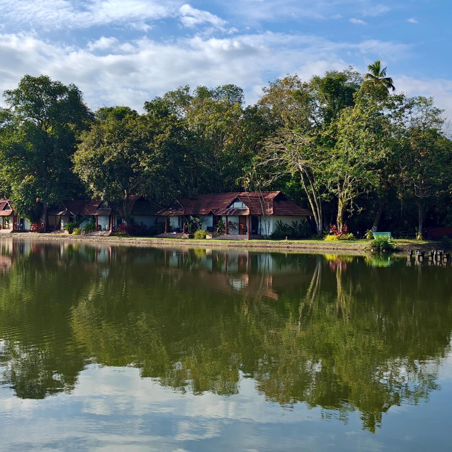 Taj Kumarakom Resort And Spa Kerala Екстер'єр фото